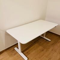 SCRIVANIA IKEA BEKANT BIANCA