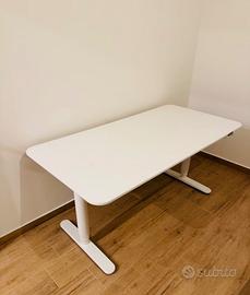 SCRIVANIA IKEA BEKANT BIANCA