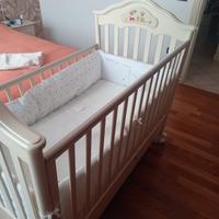 lettino con sponde bambino