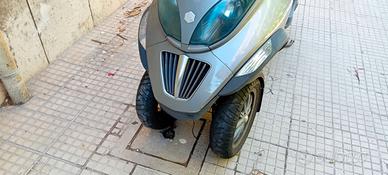 Piaggio mp3 250i