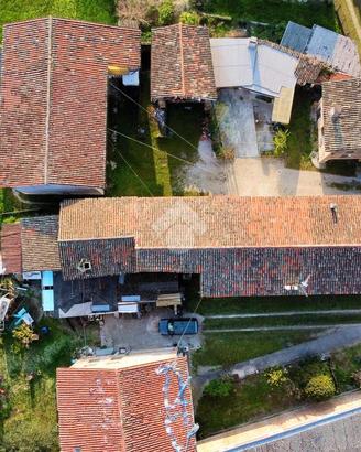 CASA DI CORTE A TALMASSONS