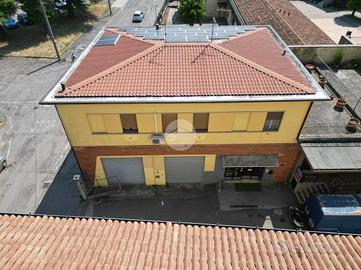 NEGOZIO A BAGNOLO MELLA