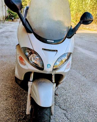 Piaggio X9 200cc – 8.900 km – Buone condizioni