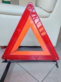 Triangolo di emergenza omologato per auto