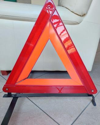 Triangolo di emergenza omologato per auto