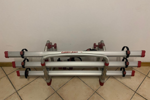 Portabici posteriore per camper con 3 canaline