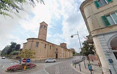 Bilocale nuovo con giardino privato e box Saronno