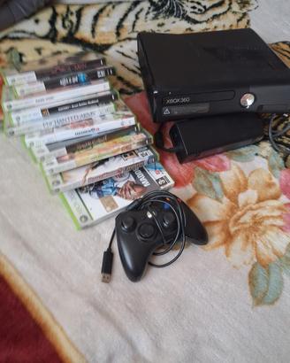 Xbox 360 slim 4gb +10 giochi