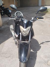 Suzuki Inazuma 250