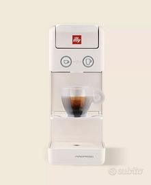 Macchina  del caffe Iperespresso Illy 3.3 nuova