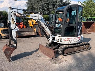 MINIESCAVATORE BOBCAT 428