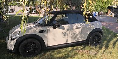 Mini Cooper Cabrio 1.6 diesel anno 2014 