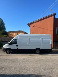 Iveco Daily Passo Lungo