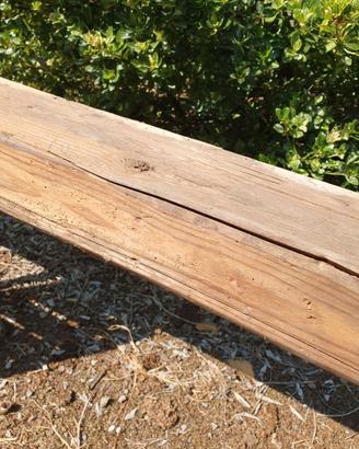 Travi in legno vecchie