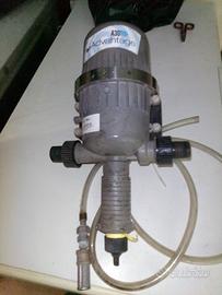 dosatore automatico per soluzione liquide,concime