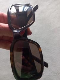 Occhiali da sole unisex marca Valentino
