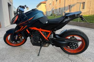 KTM Super duke 1290 R Evo 2023