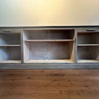 Mobilio di un antica farmacia