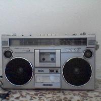 radio sanyo  in buono stato