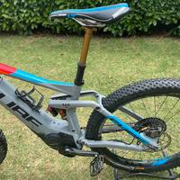 MTB elettrica Cube Stereo Hybrid 27,5