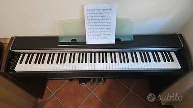 Pianoforte Casio PX-700