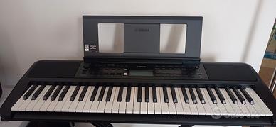 Nuova Tastiera YAMAHA PSR-E383