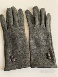 Guanti morbidi e caldi