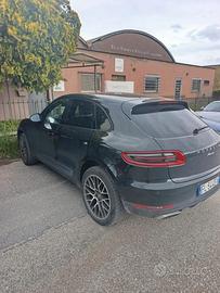 porsche macan benzina 252 cv
