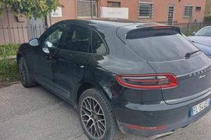 porsche macan benzina 252 cv