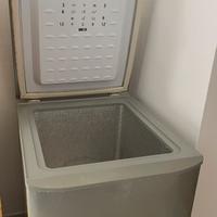Congelatore a pozzetto piccolo grigio - come nuovo