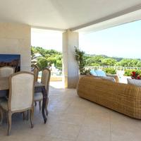 Prestigiosa villa vista mare con accesso spiaggia