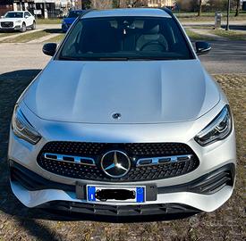 MERCEDES-BENZ GLA 250 e Plug-in hybrid Automatic