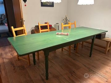 Tavolo legno verde