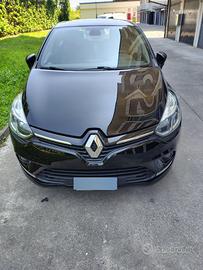 Clio bella