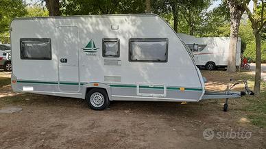 Roulotte KnausEifelland 4 posti disponibile subito