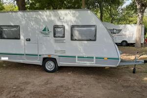 Roulotte KnausEifelland 4 posti disponibile subito