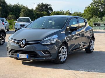 Renault Clio dCi 8V 90 CV 5 porte Duel