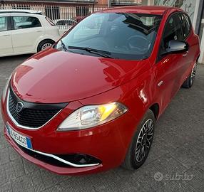 LANCIA YPLISON 2015