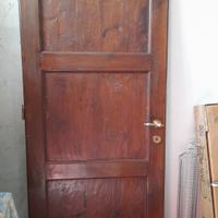 4 porte in stile antico