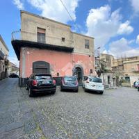 2 LOCALI A SANT'ANASTASIA