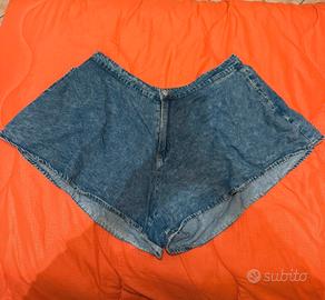 pantaloncino di jeans