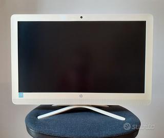PC All-in-One HP 24" Con Tastiera Wireless e Mouse