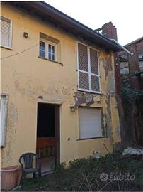 Immobile in asta di 110 m² con 2 locali a Lurago M