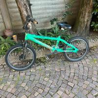Bicicletta BMX verde