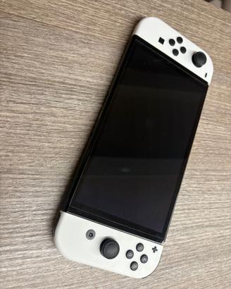 Nintendo Switch OLED Bianca - come nuova + scatola