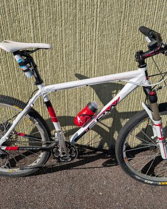 MTB 26" Disco FRW  Shimano Deore XT taglia  L
