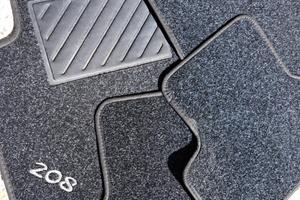 Tappettini auto originali per 208