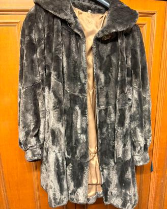 Giacca/Cappotto in ecopelliccia marrone scuro
