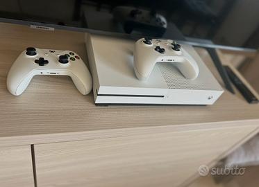 Xbox One S 1TB+2 controller