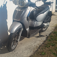 Aprilia scarabeo 125 incidentata